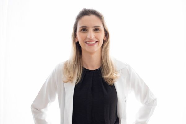 Dra Jéssica Toreti