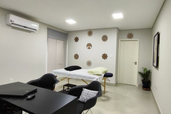 Sala da Dra. Jéssica Toreti fica no Espaço Calmme @espacocalmme. Foto: Jéssica Toreti