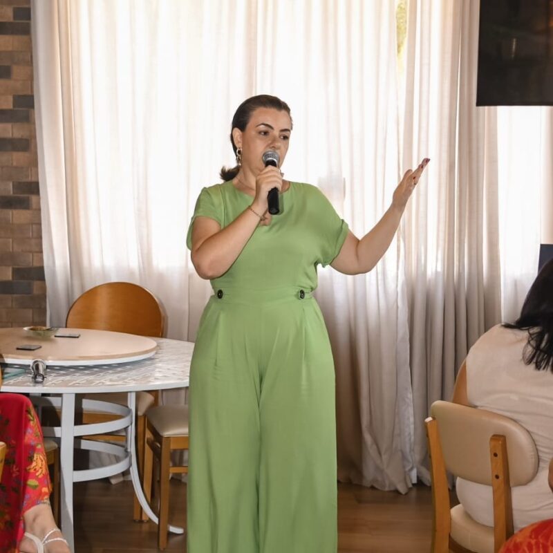 Naima Cury - Terapeuta Integrativa, Consteladora Familiar - Olhar Sistêmico